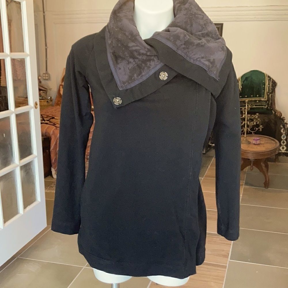 Lululemon athletica jacket   